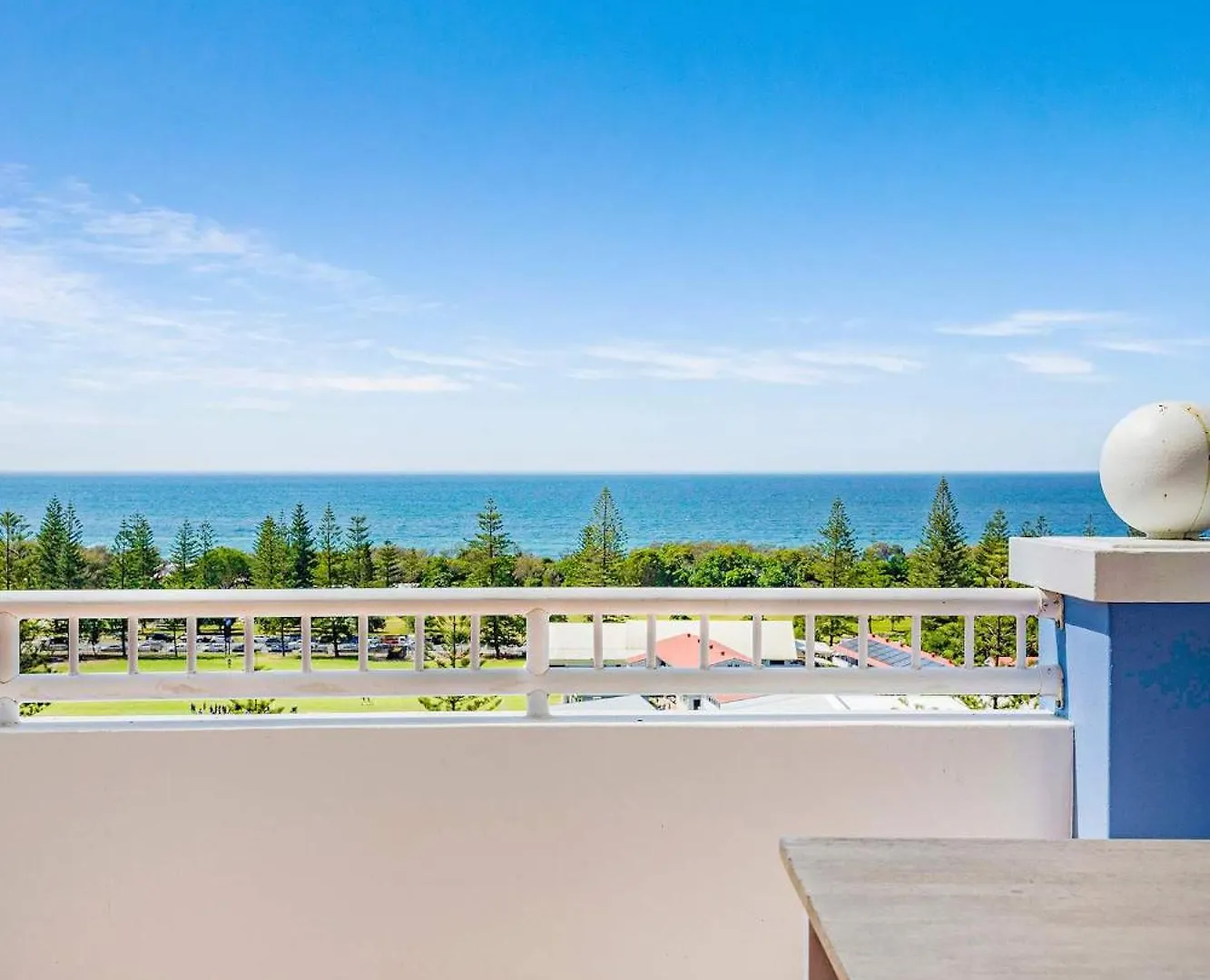 One-Bedroom Escape With Ocean Views Gold Coast
