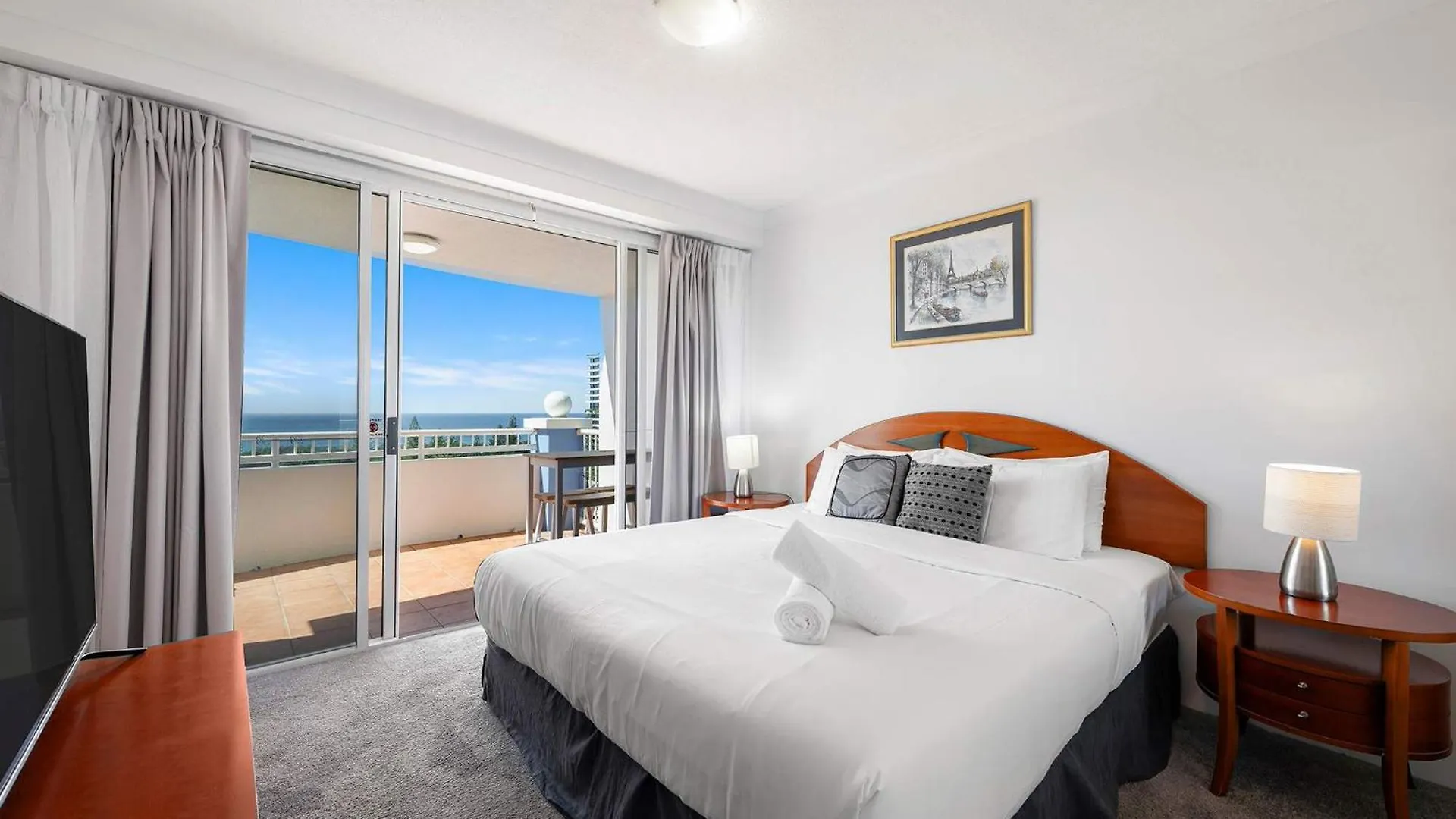 One-Bedroom Escape With Ocean Views Gold Coast